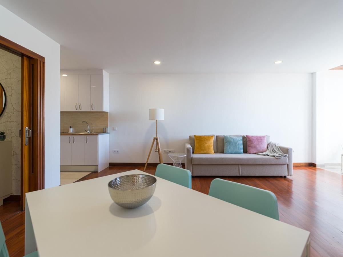 Bright Townhouse - Views - 5 Min Walk To The Beach Las Palmas Buitenkant foto